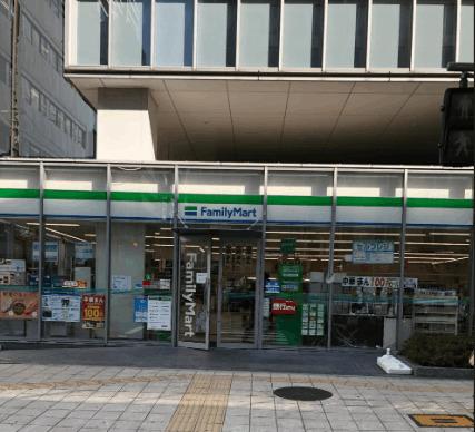 ファミリーマート堂島浜店：151m