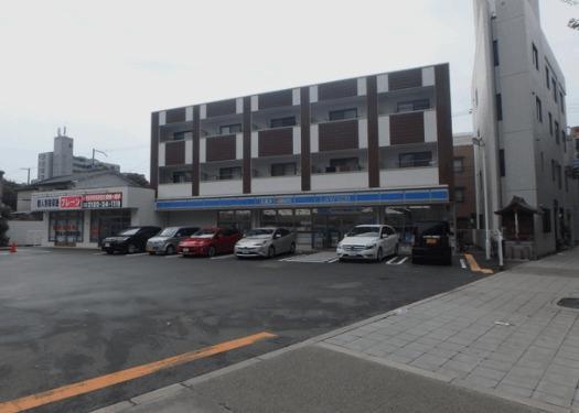 ローソン玉川三丁目店：261m