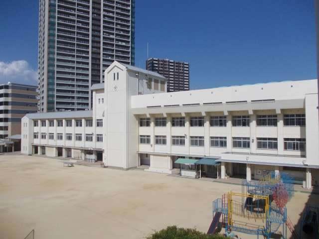 大阪市立玉川小学校：353m