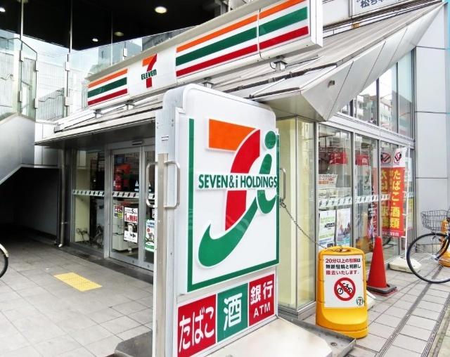 セブンイレブン大阪南堀江1丁目店：159m