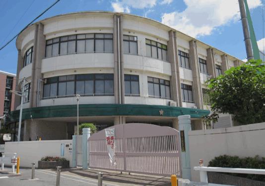 大阪市立三軒家西小学校：389m
