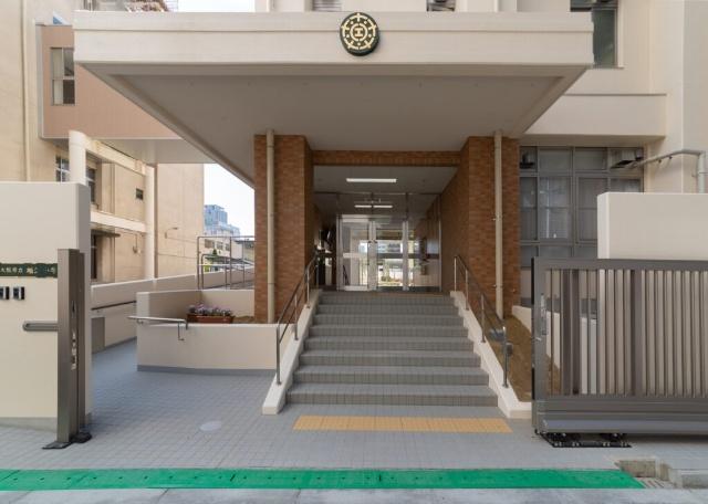 大阪市立堀江小学校西学舎：356m