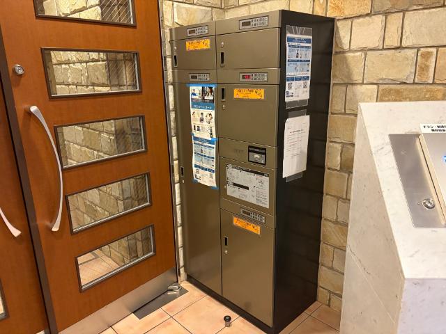 ブランドールM・西長堀 エントランス