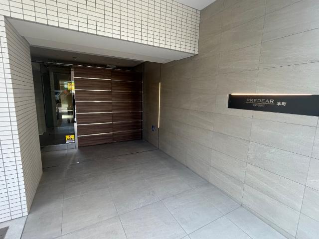 大阪市西区西本町マンション エントランス