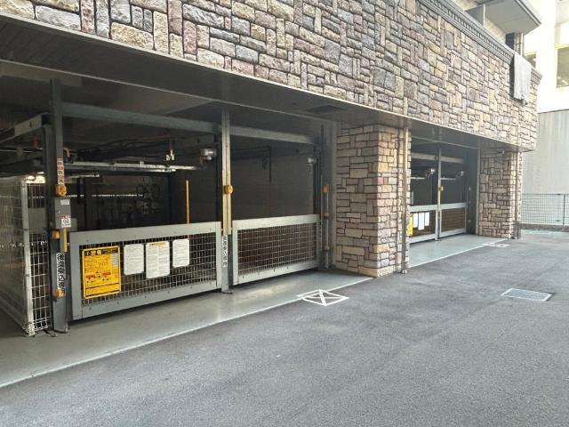 大阪市中央区安土町マンション 駐車場