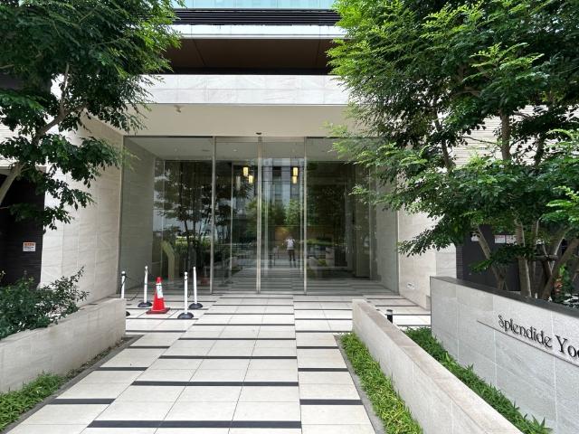 大阪市中央区淡路町マンション エントランス