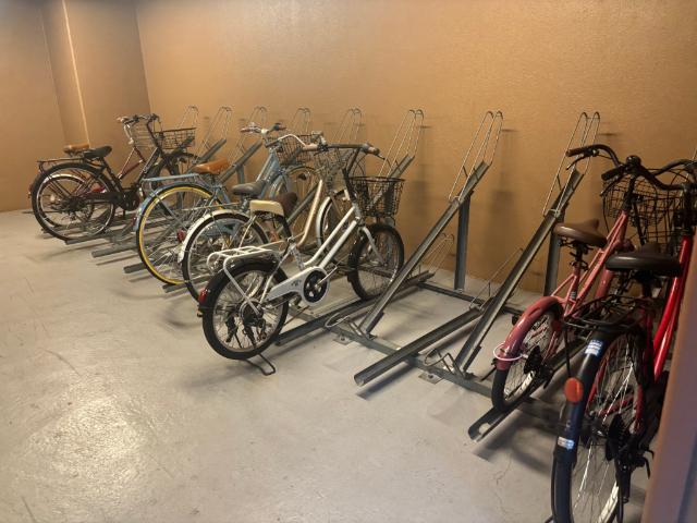 大阪市中央区東平マンション 駐車場