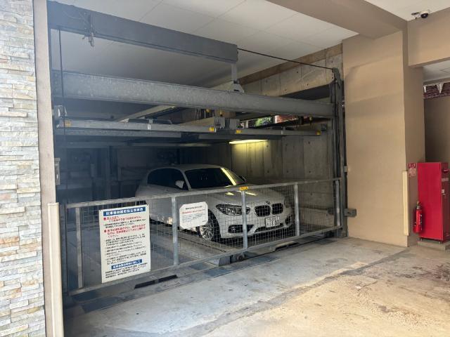 大阪市中央区内久宝寺町マンション 駐車場
