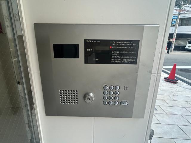 大阪市中央区北久宝寺町マンション エントランス
