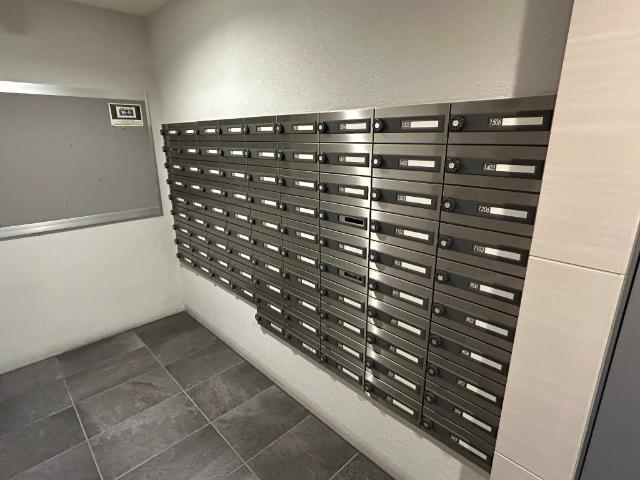 大阪市中央区南本町マンション ロビー