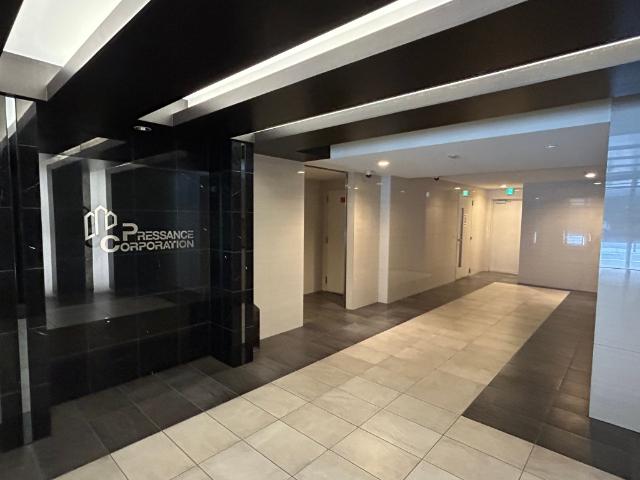 大阪市中央区南本町マンション エントランス