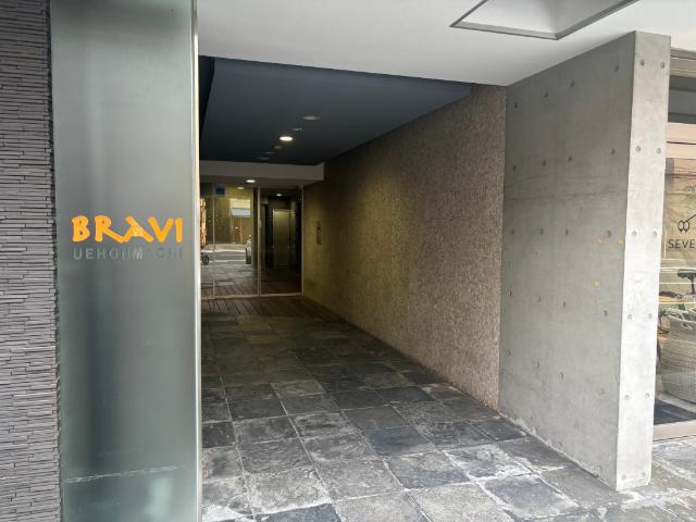 大阪市中央区上本町西マンション エントランス