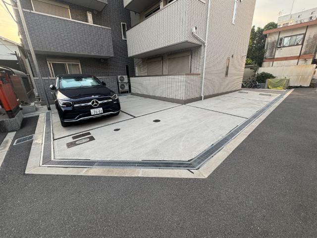 大阪市中央区上本町西マンション 駐車場