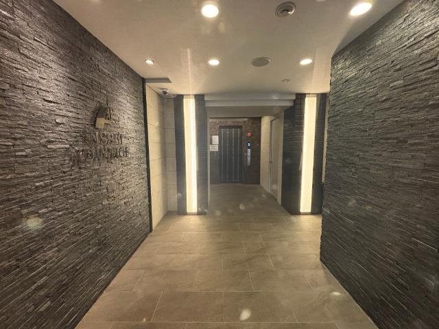 大阪市中央区上本町西マンション エントランス