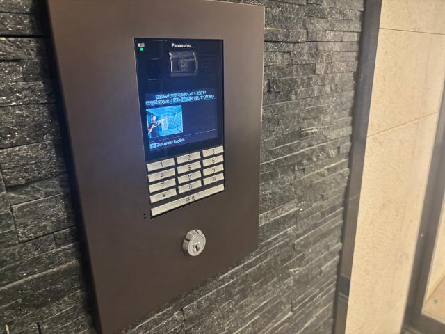 大阪市中央区上本町西マンション ロビー