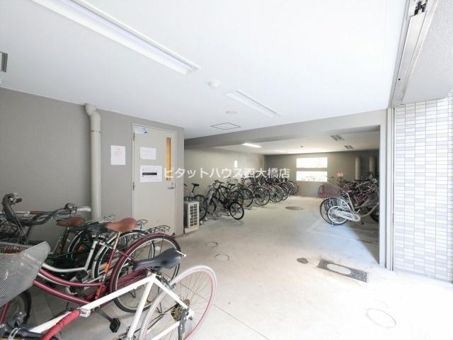 大阪市中央区上本町西マンション 駐車場