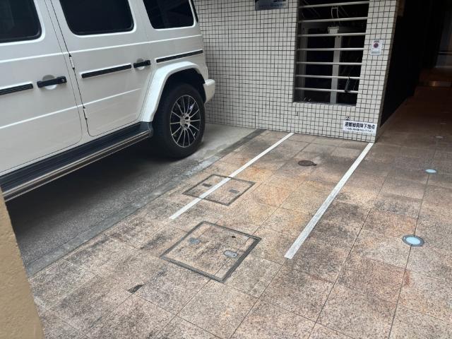 大阪市中央区材木町マンション 駐車場