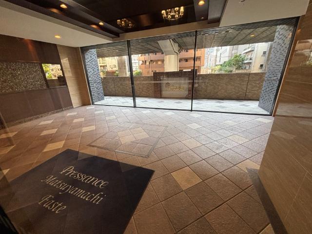 大阪市中央区松屋町マンション エントランス