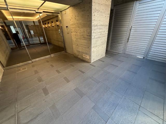 大阪市中央区松屋町マンション エントランス