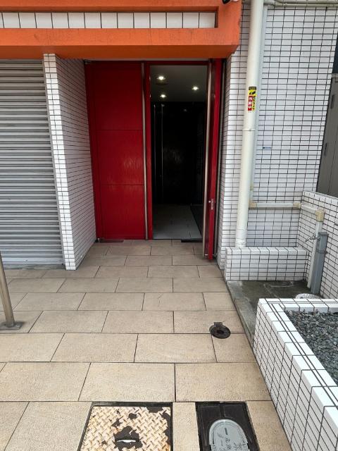 大阪市浪速区元町マンション エントランス