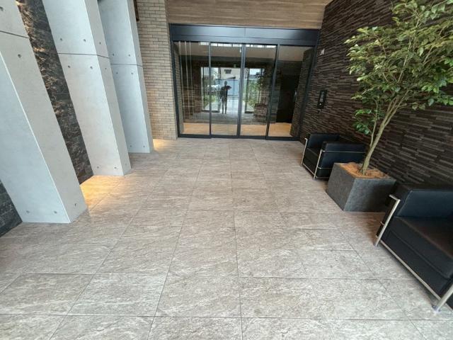 大阪市浪速区桜川マンション エントランス