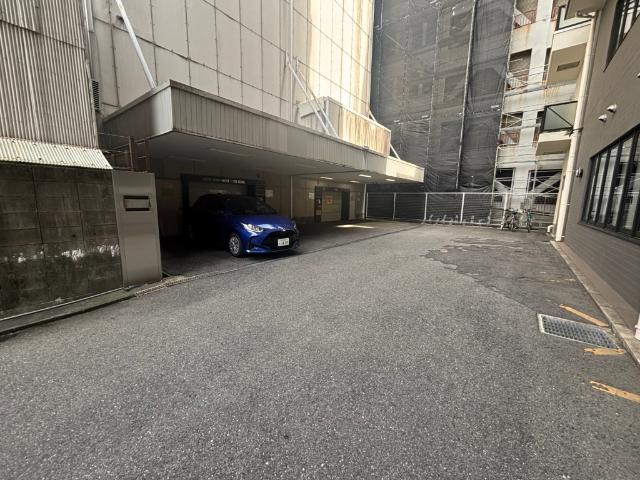 大阪市浪速区幸町マンション 駐車場