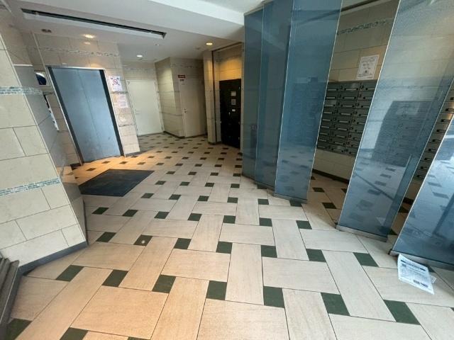 大阪市浪速区日本橋マンション エントランス