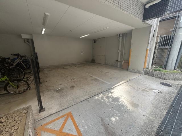 大阪市浪速区敷津西マンション 駐車場