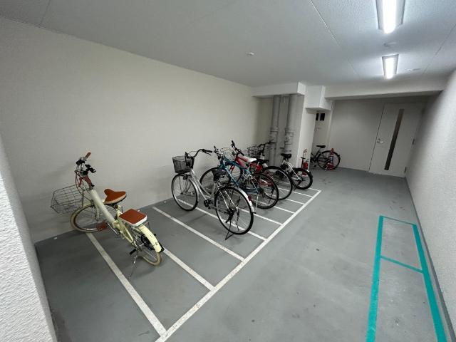 大阪市中央区備後町マンション 駐車場