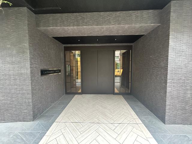 大阪市北区西天満マンション エントランス