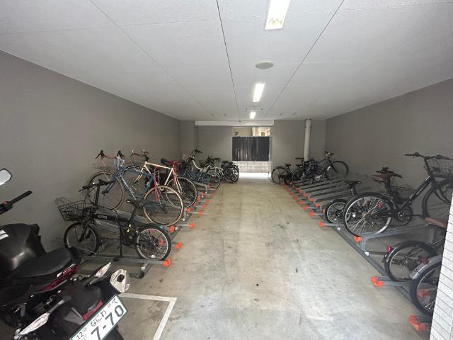 大阪市北区西天満マンション 駐車場
