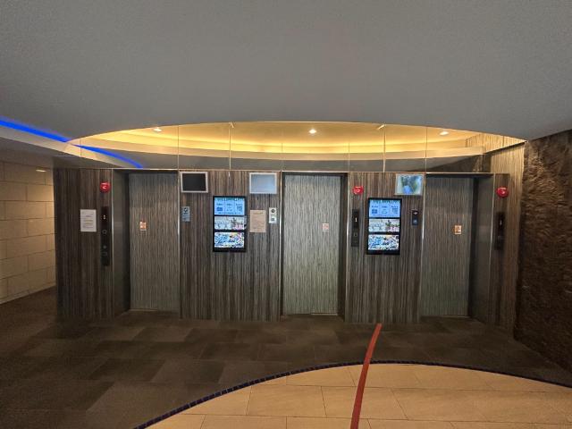 大阪市西区立売堀マンション エントランス