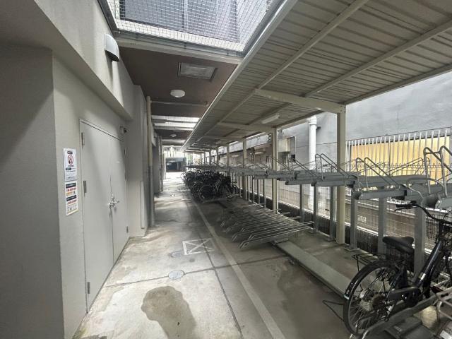 大阪市西区西本町マンション 駐車場