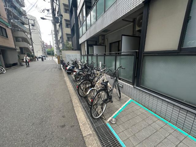 大阪市西区西本町マンション 駐車場
