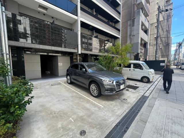 大阪市中央区南久宝寺町マンション 駐車場
