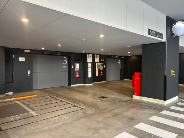 シティタワー大阪本町 駐車場