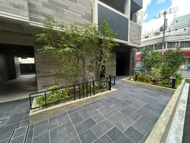 ファーストフィオーレ新町ファジスタ エントランス