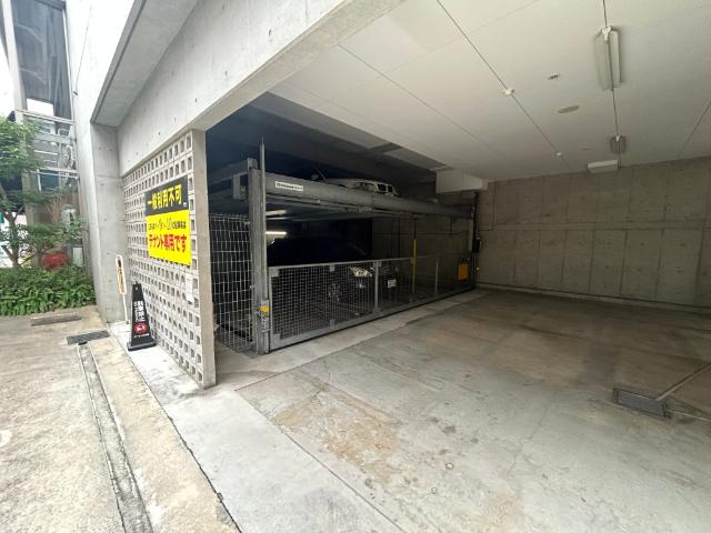 大阪市西区江戸堀マンション 駐車場