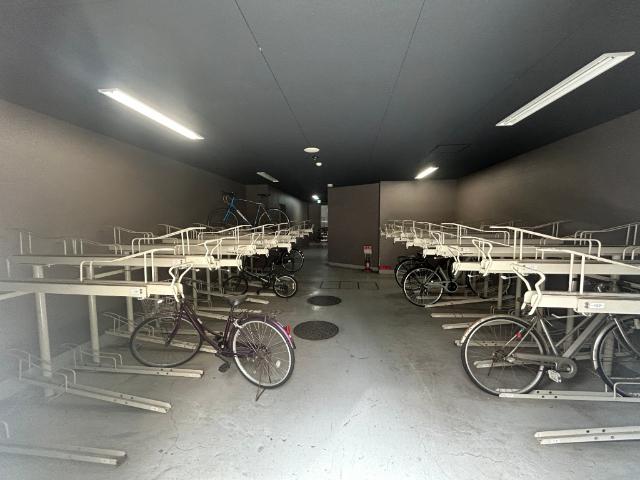 S-RESIDENCE難波Briller 駐車場