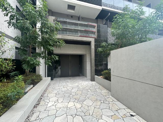 S-RESIDENCE難波大国町Uno エントランス