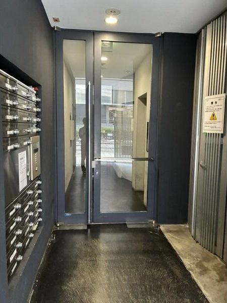 大阪市浪速区元町マンション エントランス