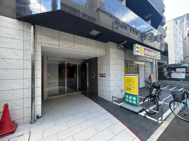 セレニテ本町リアン（303） エントランス