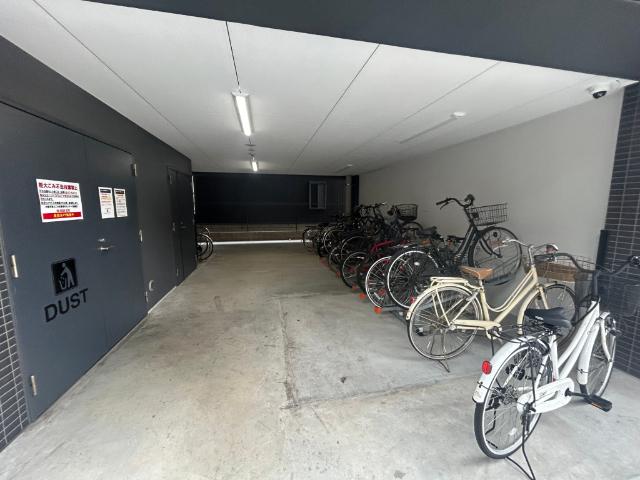 大阪市西区九条南マンション 駐車場
