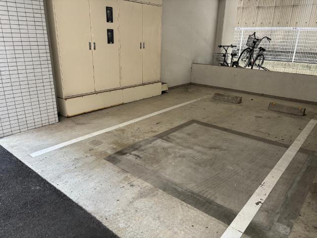大阪市西区立売堀マンション 駐車場