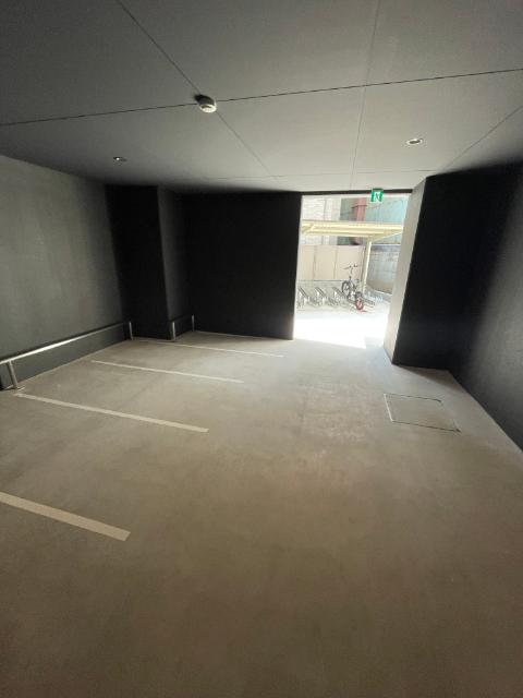 ジーグランデ九条 駐車場