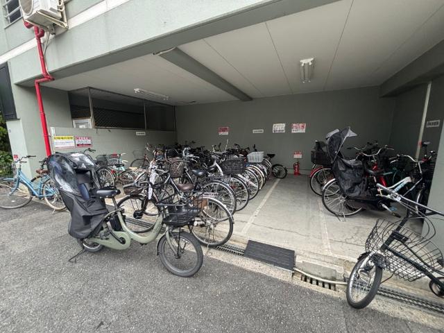 大阪市西区北堀江マンション 駐車場