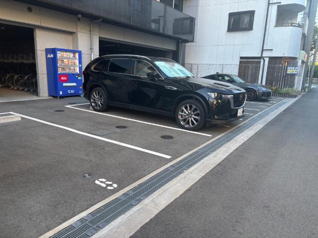 大阪市西区千代崎マンション 駐車場