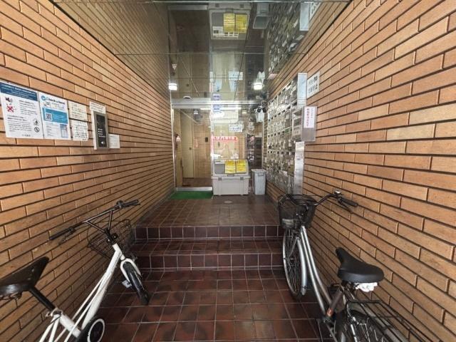 大阪市西区新町マンション エントランス