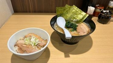 豚骨醤油ラーメン