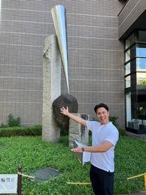 もうちょっと右ずれて〜！